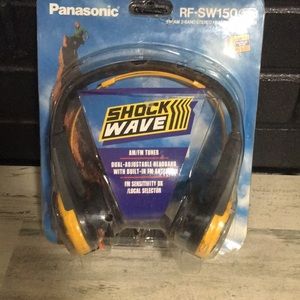 Panasonic Shockwave RF-SW150 FM/AM 2-Band Stereo Headphone Receiver NWOT